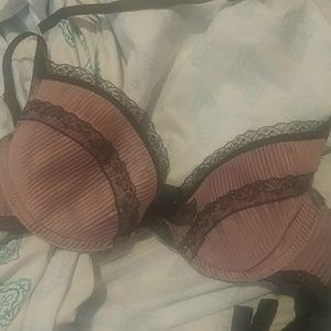 34b marilyn monroe unlined magenta bra lavender